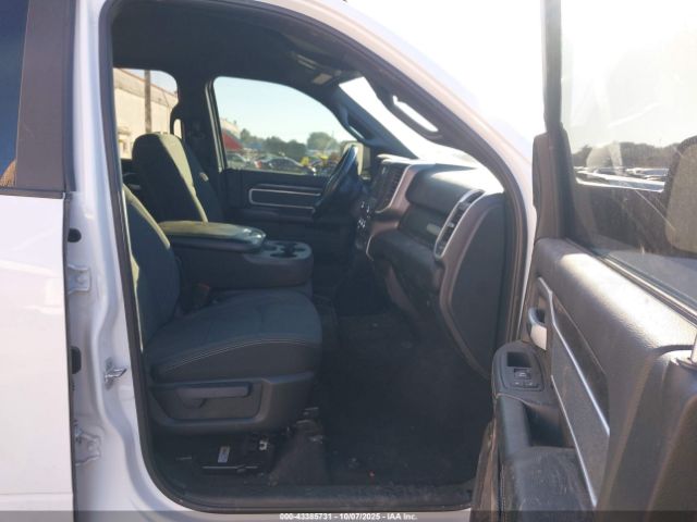 2022 RAM 2500 3C6UR5DJ3NG127780 Photo 4