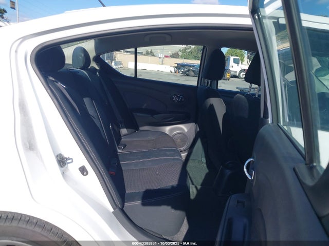 Nissan VERSA S 2015 3N1CN7AP1FL821884 Image 21