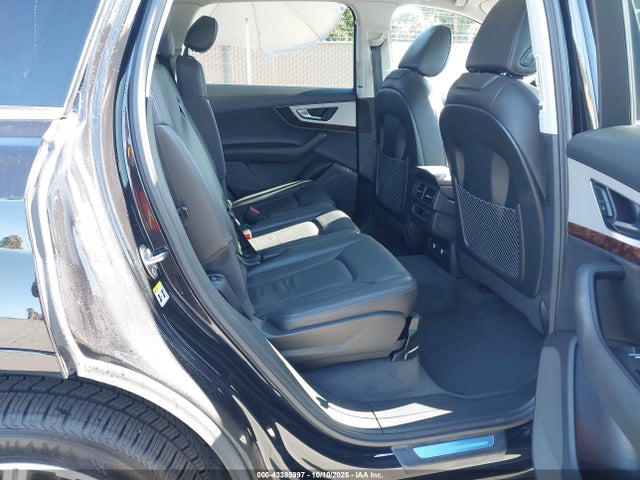 WA1AHAF73KD023348 Audi Q7 45 Premium/45 Se Premium