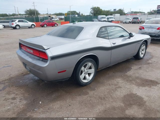 2014 DODGE CHALLENGER 2C3CDYAG8EH110796 Photo 3