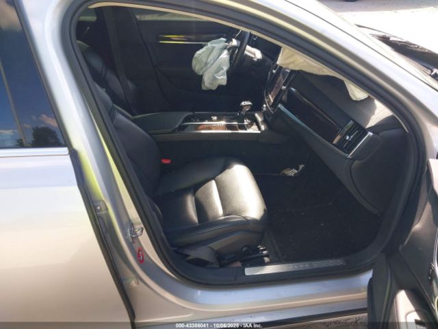 2018 VOLVO S90 LVY102MK1JP055327 Photo 4