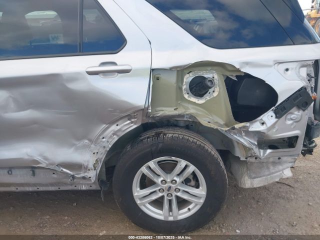 2021 FORD EXPLORER 1FMSK8DH7MGB54683 Photo 5