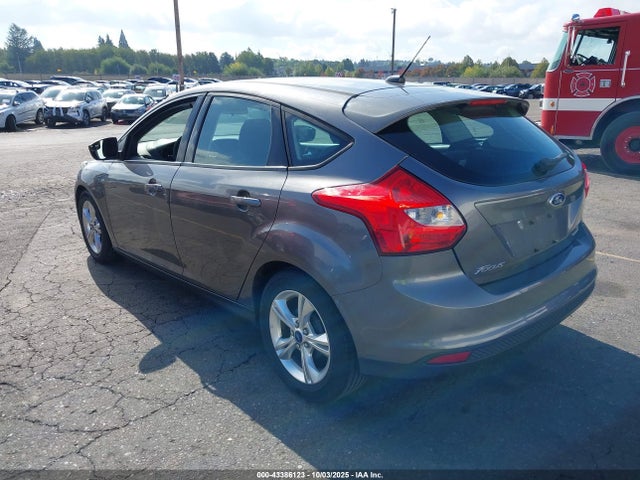 Ford 2014 2014 1FADP3K23EL150323 Image 3
