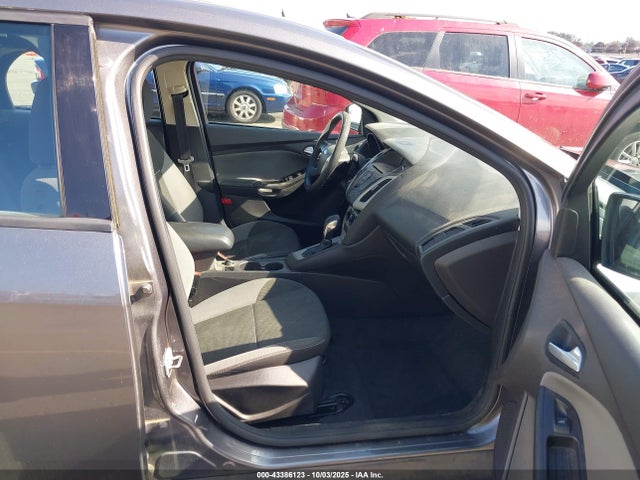 Ford 2014 2014 1FADP3K23EL150323 Image 5
