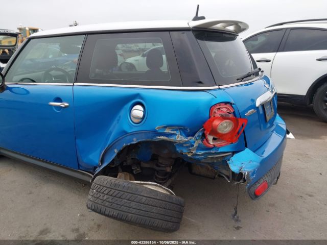 2007 MINI COOPER S WMWMF73557TL88137 Photo 5