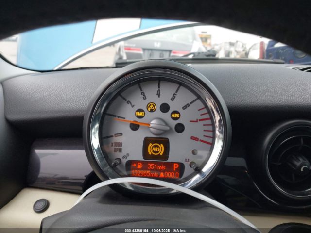 2007 MINI COOPER S WMWMF73557TL88137 Photo 6