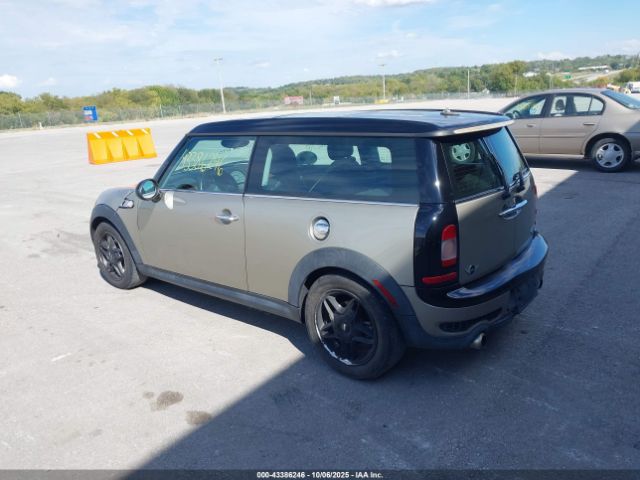 2009 MINI COOPER S CLUBMAN WMWMM33549TP74789 Photo 2