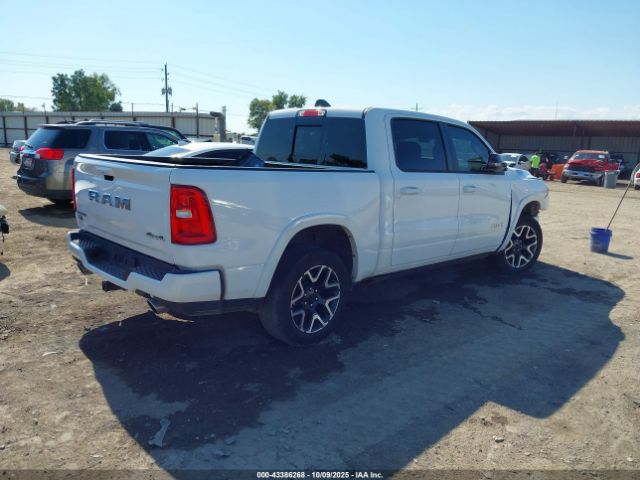 2025 RAM 1500 1C6SRFJP0SN520855 Photo 3