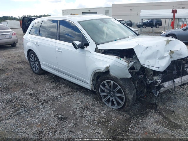 2017 AUDI Q7 WA1LAAF72HD003209 Photo 0