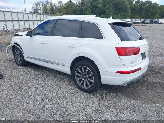 2017 AUDI Q7 WA1LAAF72HD003209 Photo 2