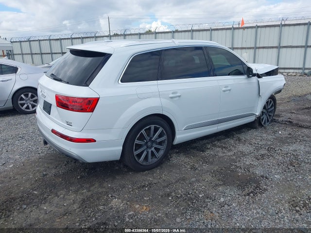 2017 AUDI Q7 WA1LAAF72HD003209 Photo 3