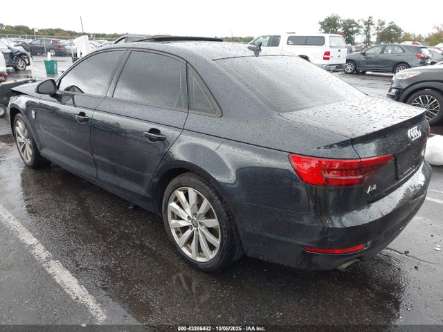2017 AUDI A4 WAUANAF4XHN055900 Photo 2