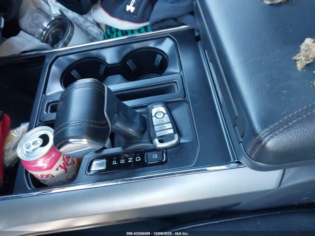 2022 FORD F-150 LIGHTNING 1FT6W1EV0NWG10326 Photo 10