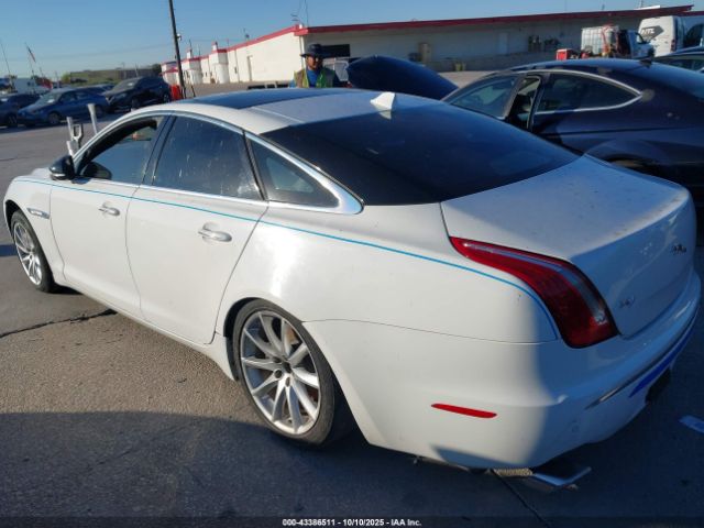2012 JAGUAR XJ SAJWA1CBXCLV28806 Photo 2