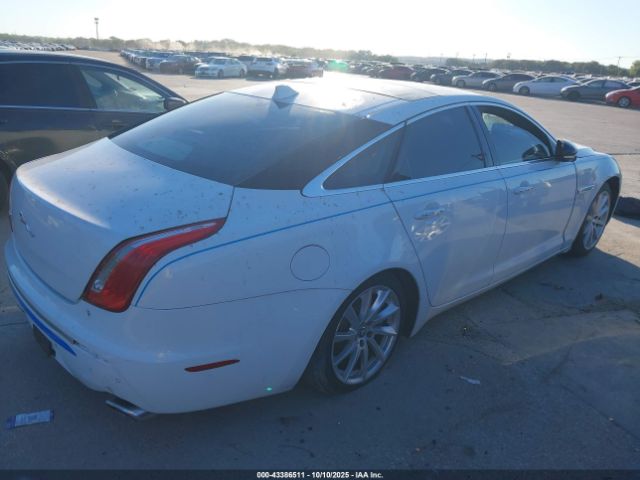 2012 JAGUAR XJ SAJWA1CBXCLV28806 Photo 3