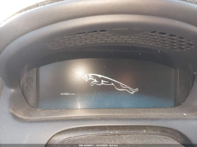 2012 JAGUAR XJ SAJWA1CBXCLV28806 Photo 6