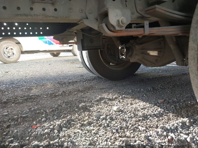 Isuzu L96 - E85 Max, Iron 2016 54DC4W1B7GS810031 Image 14