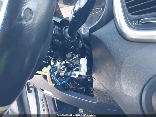 5XYPG4A33JG395121 KIA Sorento 2.4l Lx