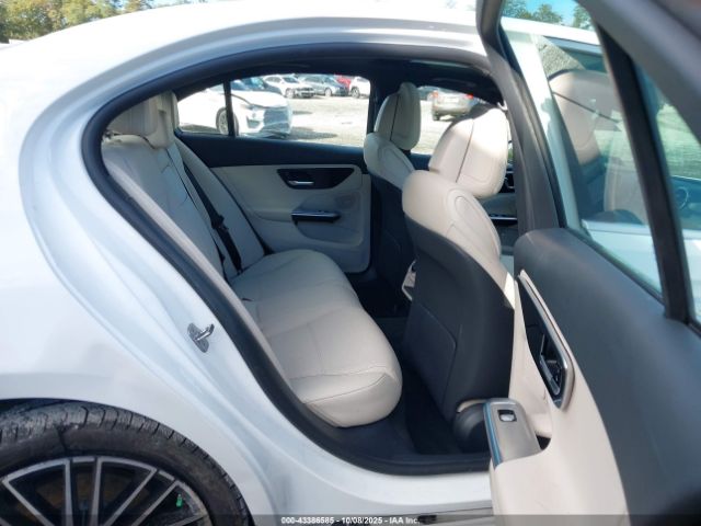 2024 MERCEDES-BENZ C 300 W1KAF4HB2RR164929 Photo 7