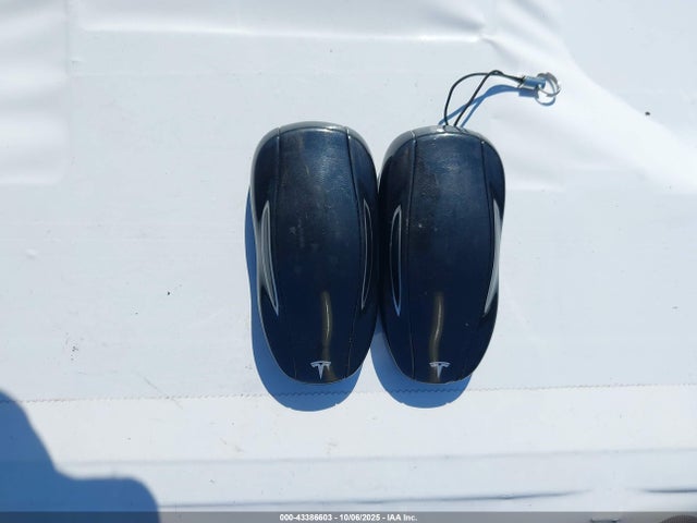 2015 TESLA MODEL S 5YJSA1H21FFP70767 Photo 10