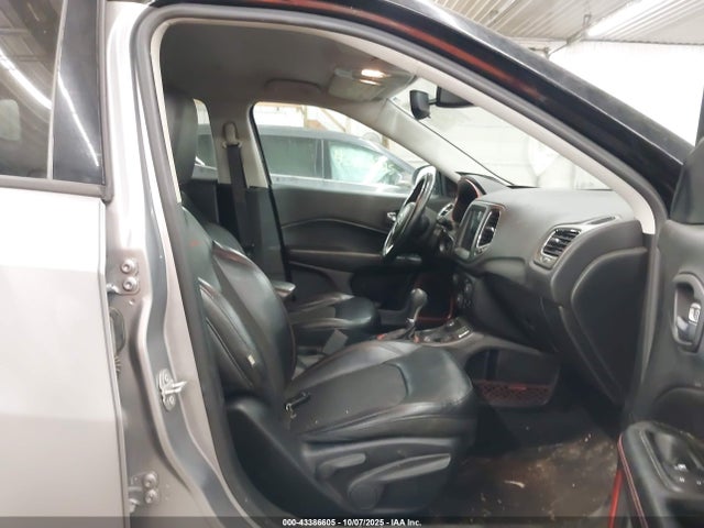 2018 Jeep Compass Trailhawk 4x4 მანქანა იყიდება აუქციონზე, vin: 3C4NJDDBXJT451415, აუქციონის ნომერი: 43386605
