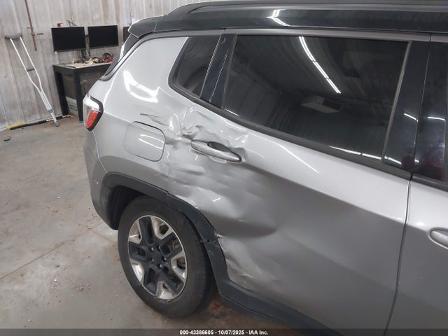 2018 Jeep Compass Trailhawk 4x4 მანქანა იყიდება აუქციონზე, vin: 3C4NJDDBXJT451415, აუქციონის ნომერი: 43386605