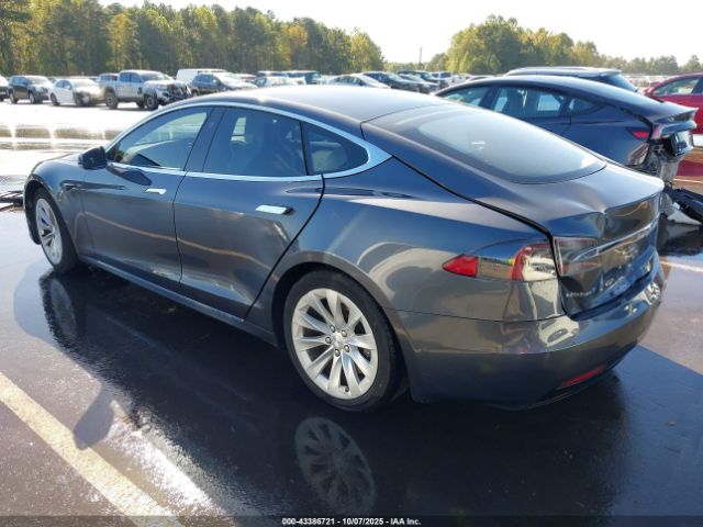 2017 TESLA MODEL S 5YJSA1E23HF212975 Photo 2