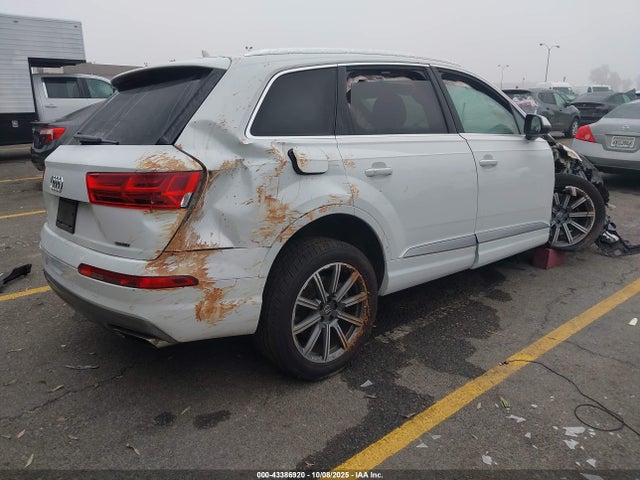 2017 AUDI Q7 WA1LHAF71HD037587 Photo 3