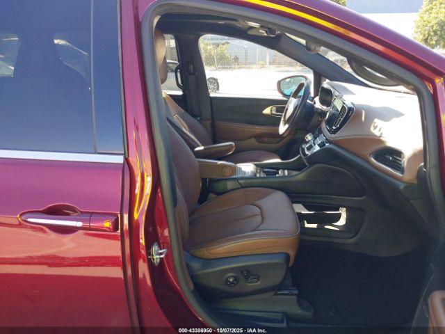 2021 CHRYSLER PACIFICA HYBRID 2C4RC1S79MR507523 Photo 4