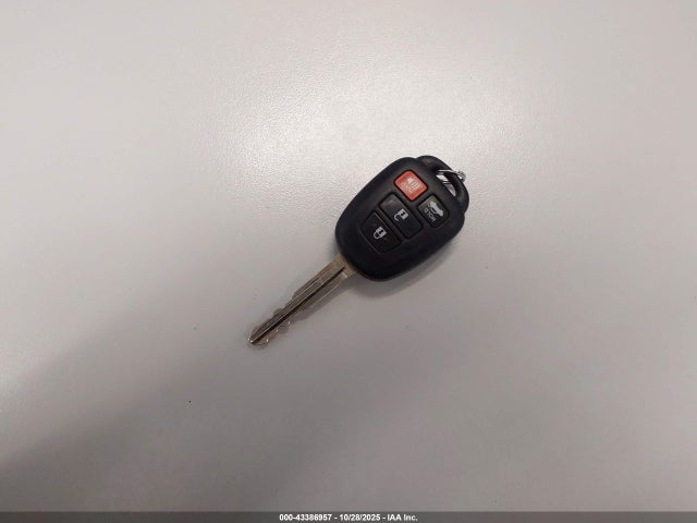 Toyota Corolla Le Plus 2016 2T1BURHE4GC681653 Image 11