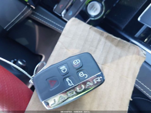 2020 JAGUAR F-PACE SADCM2FV6LA662944 Photo 10