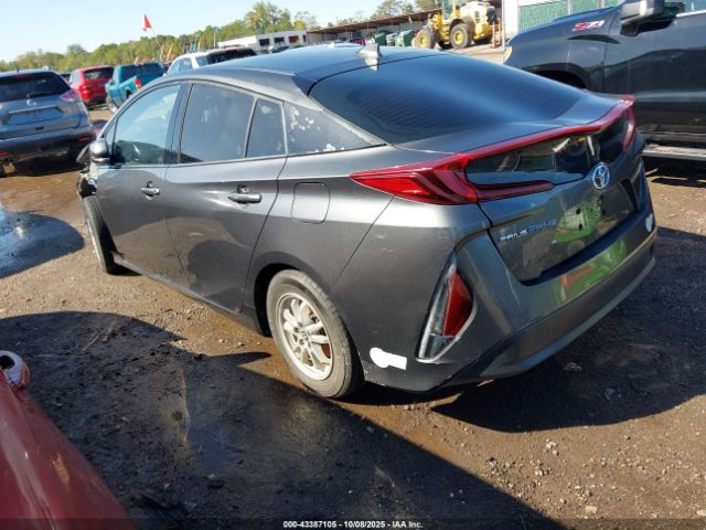 2017 TOYOTA PRIUS PRIME JTDKARFP9H3057743 Photo 2