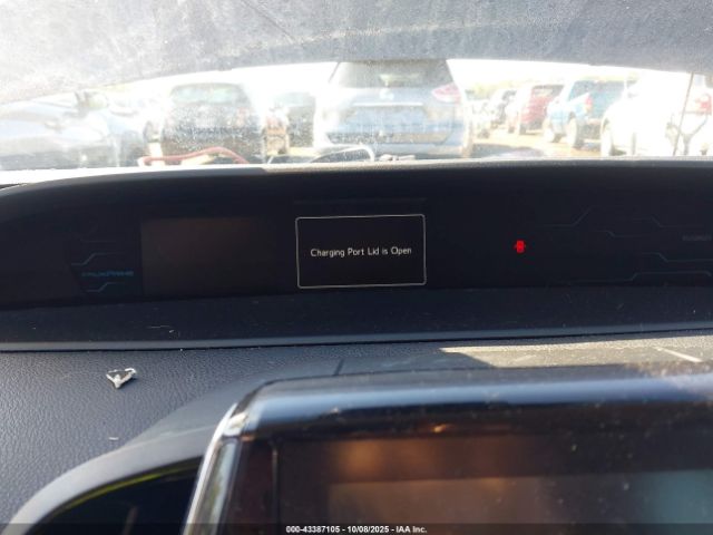 2017 TOYOTA PRIUS PRIME JTDKARFP9H3057743 Photo 6