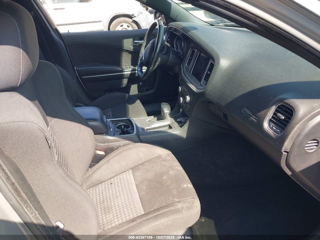2C3CDXHG0KH670856 Dodge Charger Gt Rwd