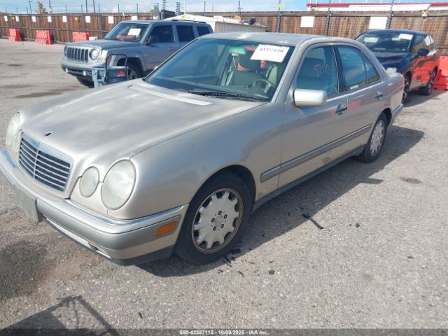 1997 MERCEDES-BENZ E 320 WDBJF55F5VA365478 Photo 1