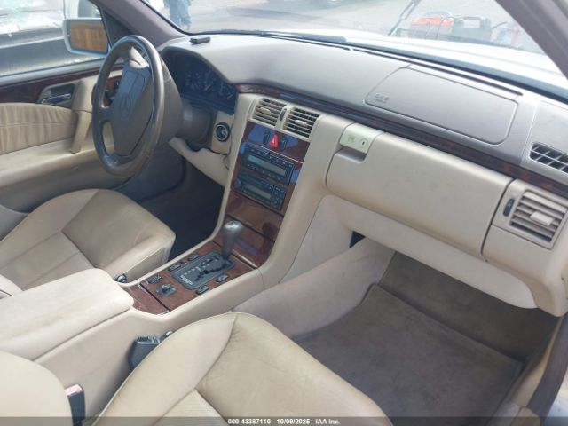 1997 MERCEDES-BENZ E 320 WDBJF55F5VA365478 Photo 4