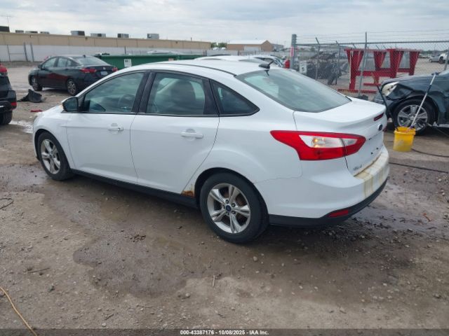 2014 FORD FOCUS 1FADP3F28EL232235 Photo 2