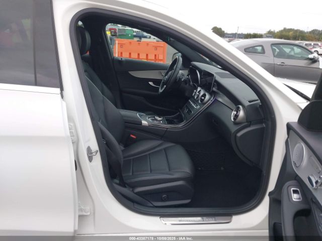 2021 MERCEDES-BENZ C 300 W1KWF8EB8MR625884 Photo 4