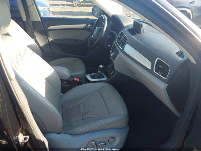2017 AUDI Q3 WA1BCCFS5HR015685 Photo 4