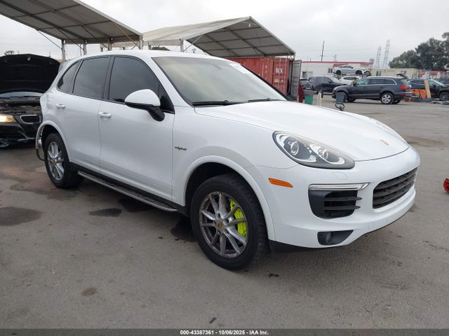 2018 PORSCHE CAYENNE E-HYBRID WP1AE2A23JLA72441 Photo 0