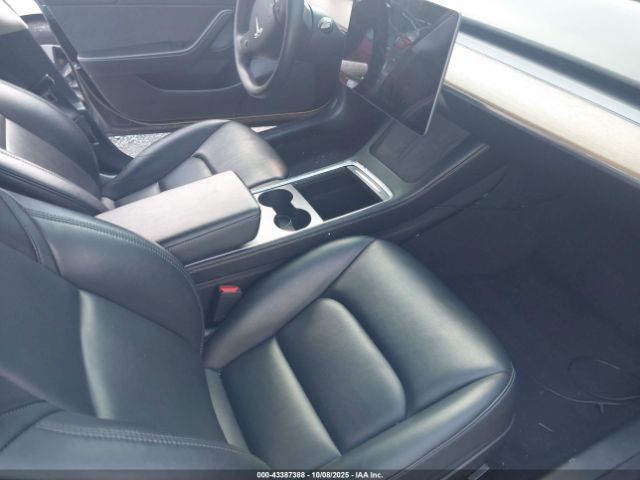 2022 TESLA MODEL 3 5YJ3E1EAXNF186628 Photo 4