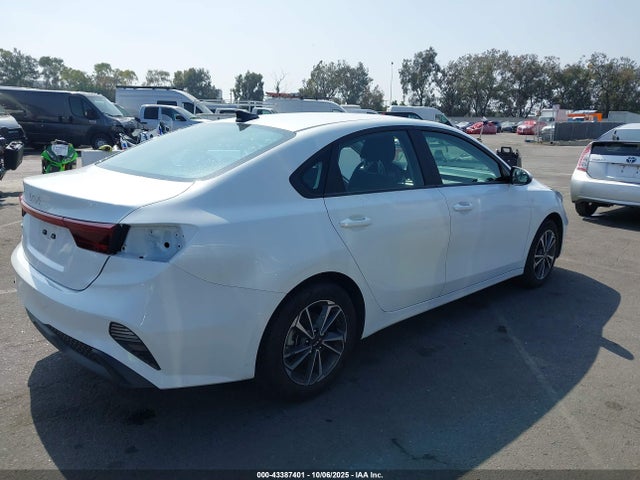KIA Forte Lxs 2024 3KPF24AD5RE766856 Image 4