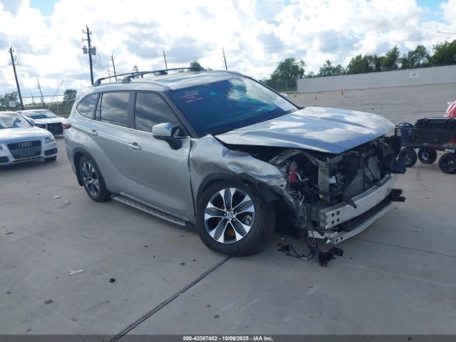 2024 TOYOTA HIGHLANDER HYBRID 5TDKARAH3RS538121