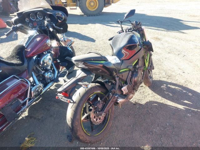 2022 KAWASAKI ER650 ML5EREL1XNDA73936 Photo 3