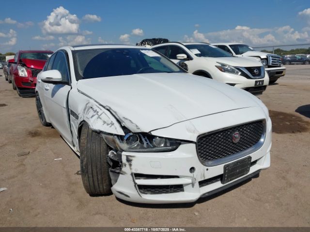 2019 JAGUAR XE SAJAE4FX4KCP49744 Photo 0