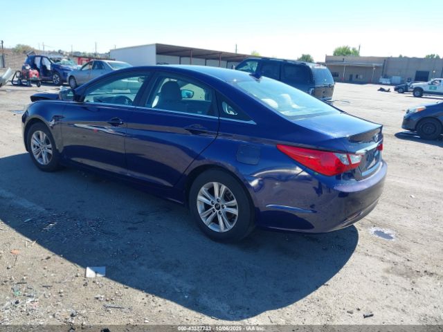 2011 HYUNDAI SONATA 5NPEB4AC9BH250794 Photo 2