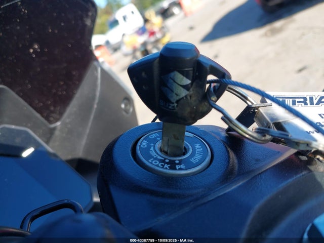 JS1EM13B8R7100682 Suzuki Gsx800 F