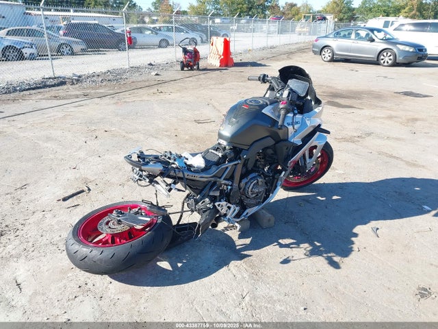 JS1EM13B8R7100682 Suzuki Gsx800 F
