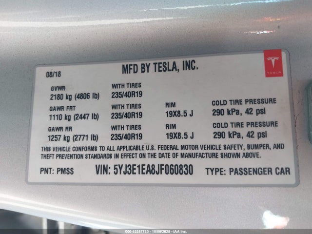 2018 TESLA MODEL 3 5YJ3E1EA8JF060830 Photo 8