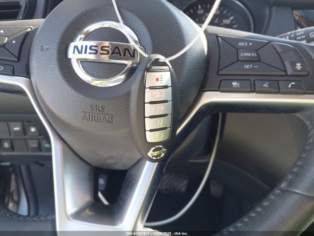 2018 NISSAN ROGUE KNMAT2MT8JP584782 Photo 10